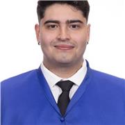 Estudiante que terminé la carrera de ciencias ambientales